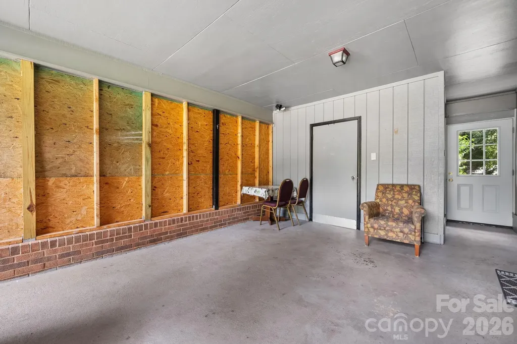 3246 21st Avenue NE Hickory NC 28601