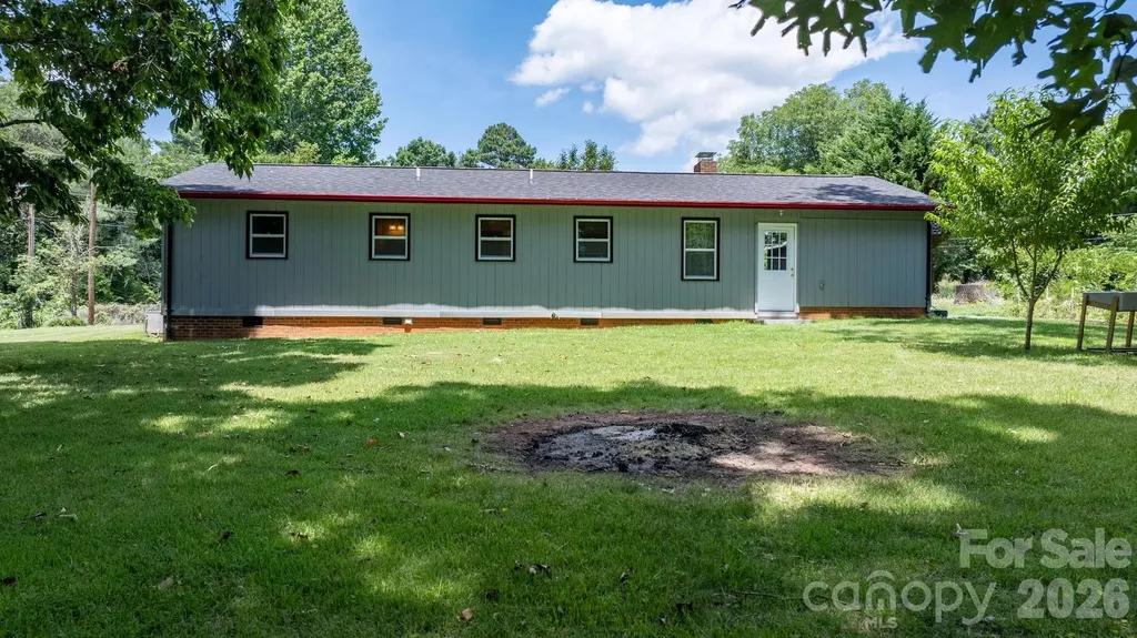 3246 21st Avenue NE Hickory NC 28601