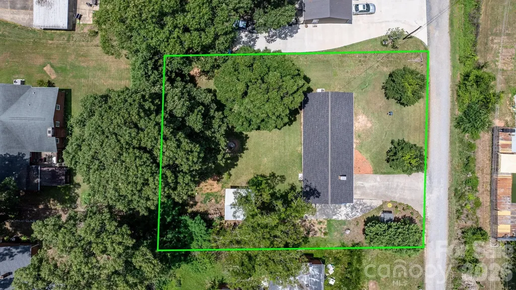 3246 21st Avenue NE Hickory NC 28601