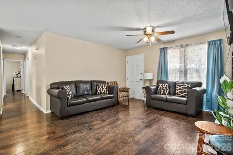 3246 21st Avenue NE Hickory NC 28601