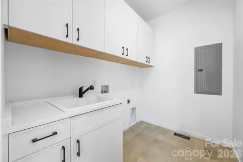 511 Wilma Dykeman Trail Asheville NC 28804