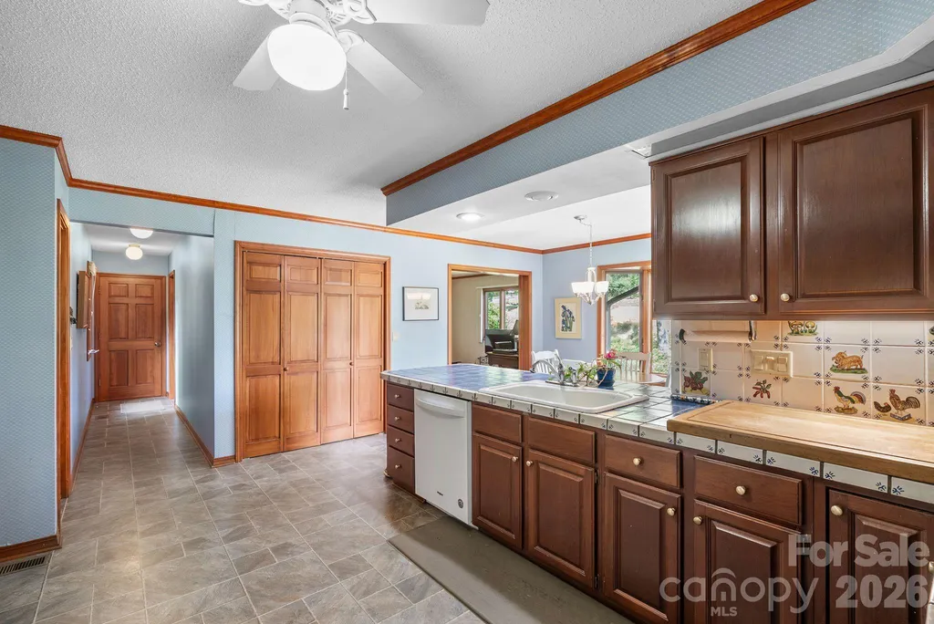 48 Stony Ridge Asheville NC 28804