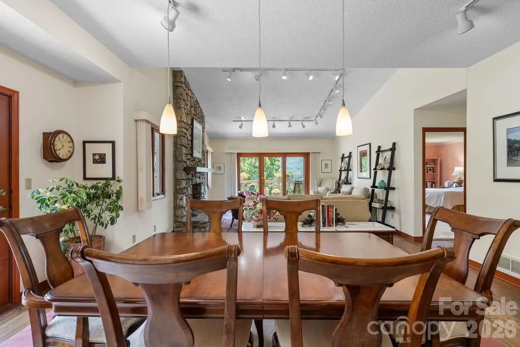 48 Stony Ridge Asheville NC 28804