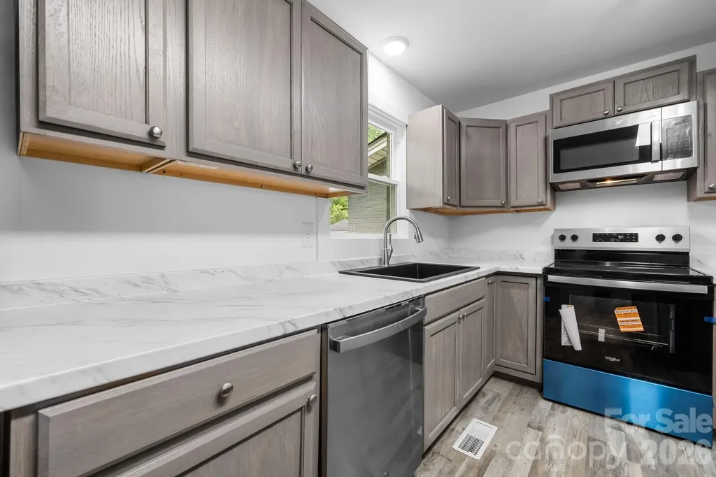 1102 Afton Drive Cajahs Mountain NC 28645