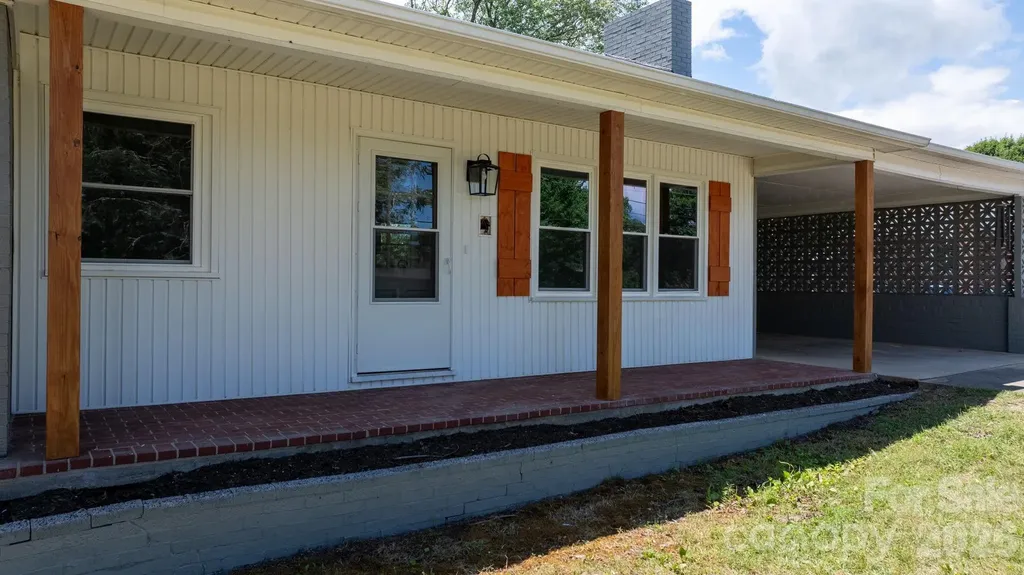 1102 Afton Drive Cajahs Mountain NC 28645