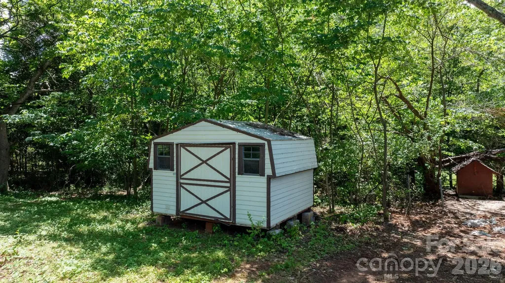 1102 Afton Drive Cajahs Mountain NC 28645