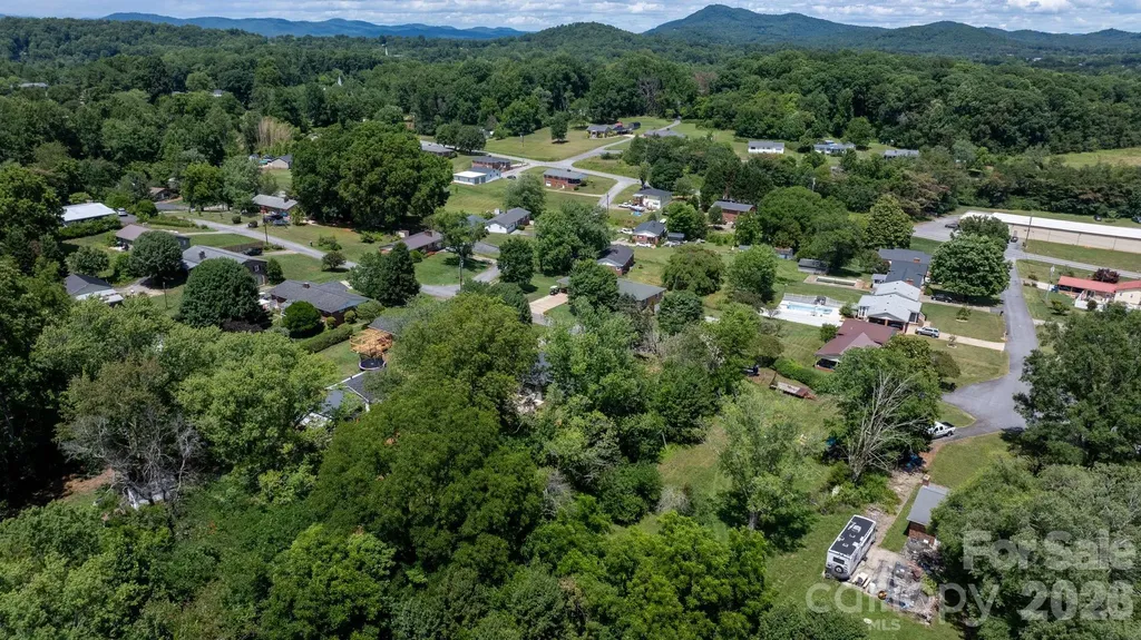 1102 Afton Drive Cajahs Mountain NC 28645