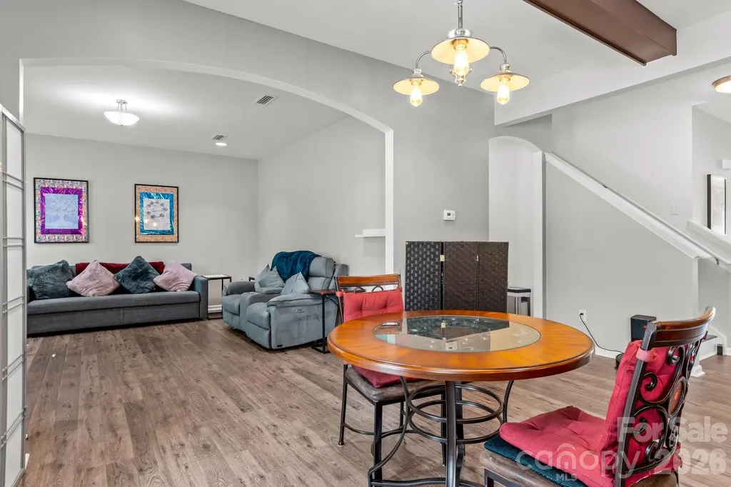 4515 Wedge Drive Pfafftown NC 27040