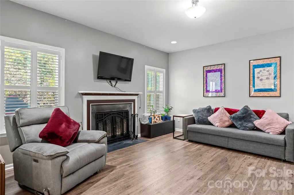 4515 Wedge Drive Pfafftown NC 27040