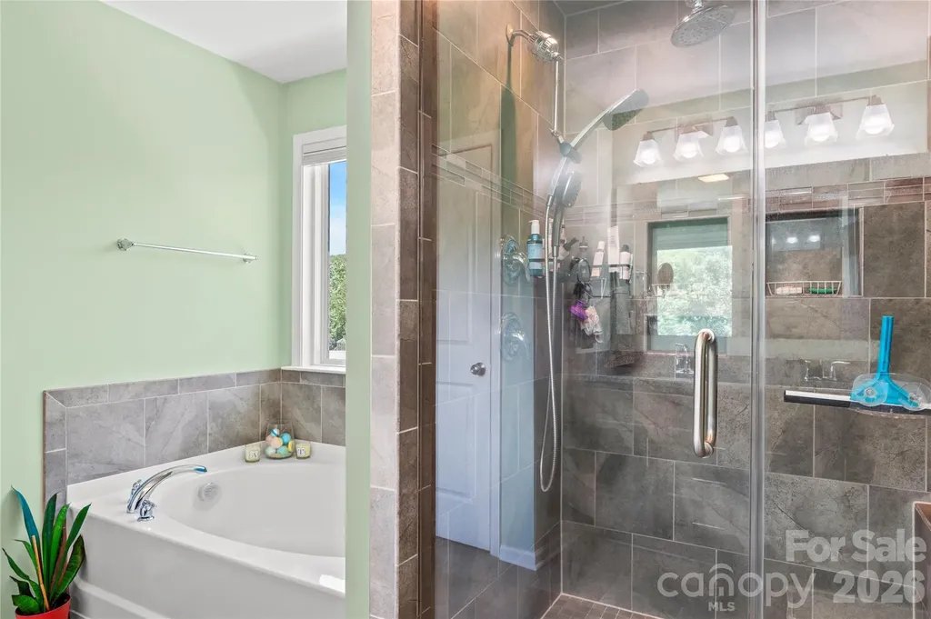 4515 Wedge Drive Pfafftown NC 27040