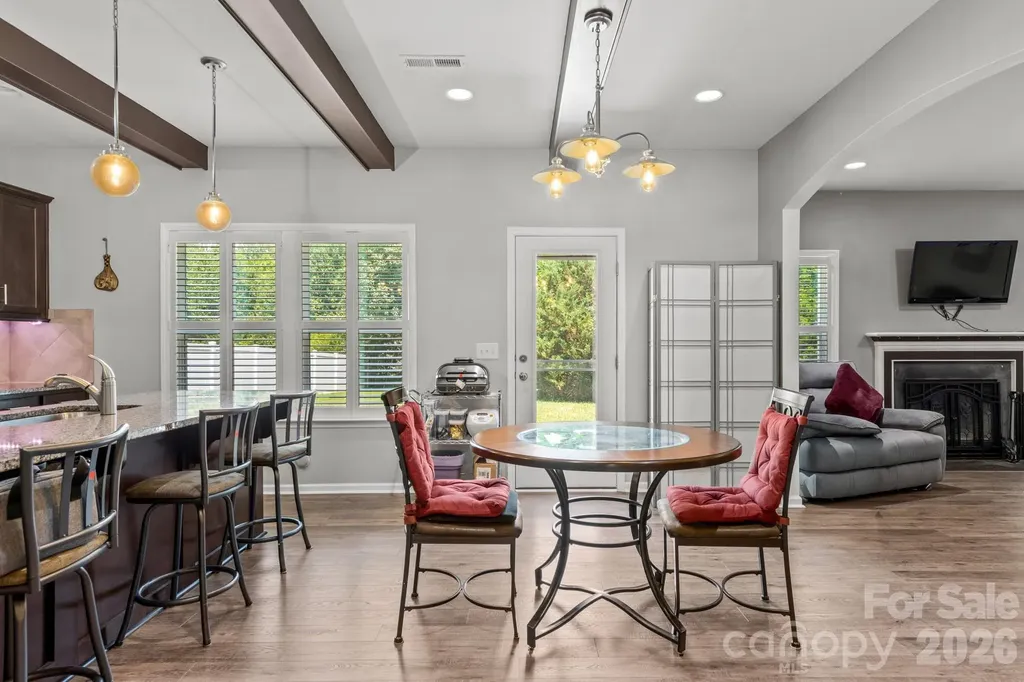 4515 Wedge Drive Pfafftown NC 27040