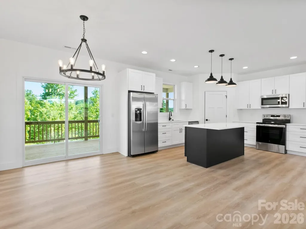 105 S Vineyard Village Drive Old Fort NC 28762