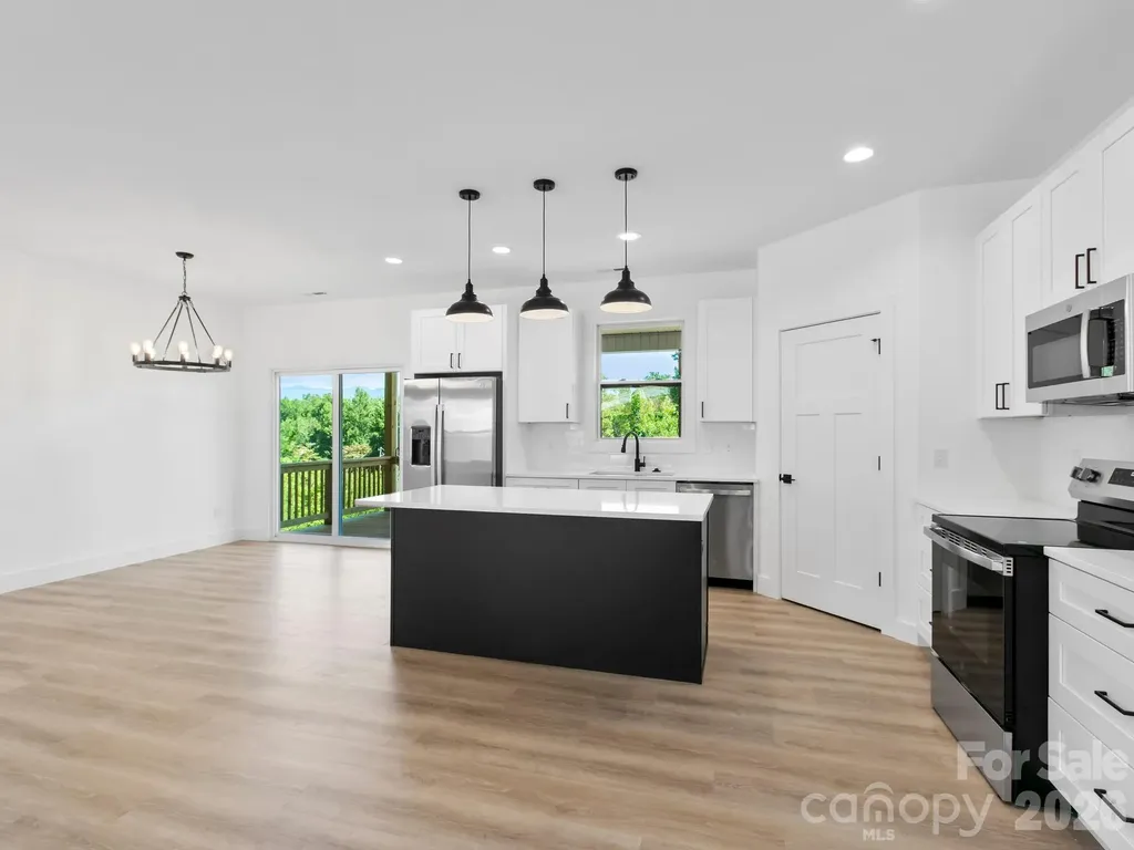 105 S Vineyard Village Drive Old Fort NC 28762