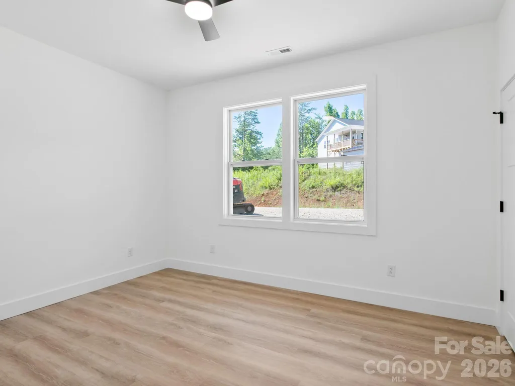 105 S Vineyard Village Drive Old Fort NC 28762
