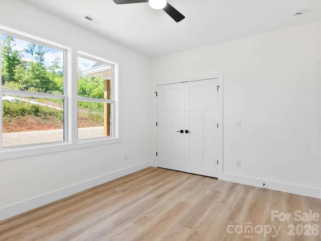 105 S Vineyard Village Drive Old Fort NC 28762