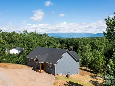 105 S Vineyard Village Drive Old Fort NC 28762