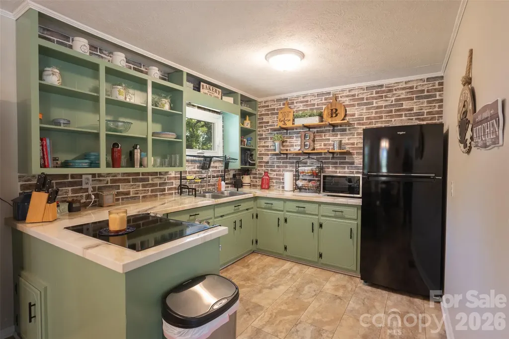1928 Marigold Lane Hudson NC 28638