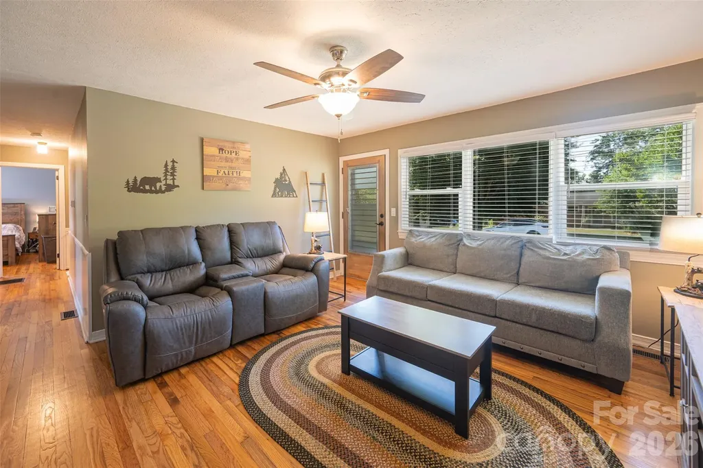 1928 Marigold Lane Hudson NC 28638