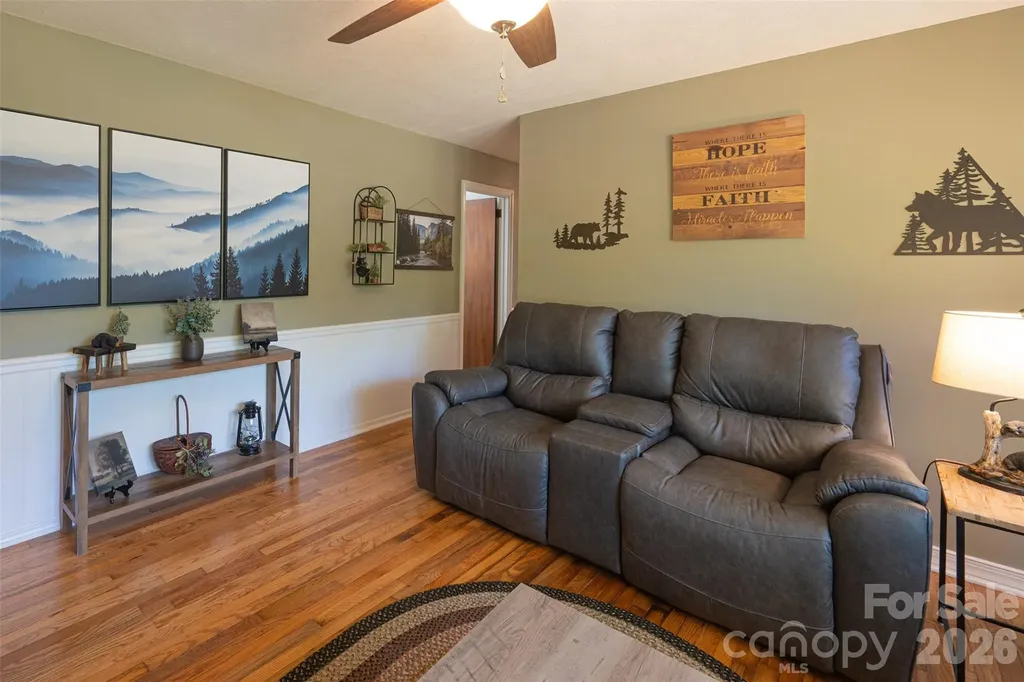 1928 Marigold Lane Hudson NC 28638