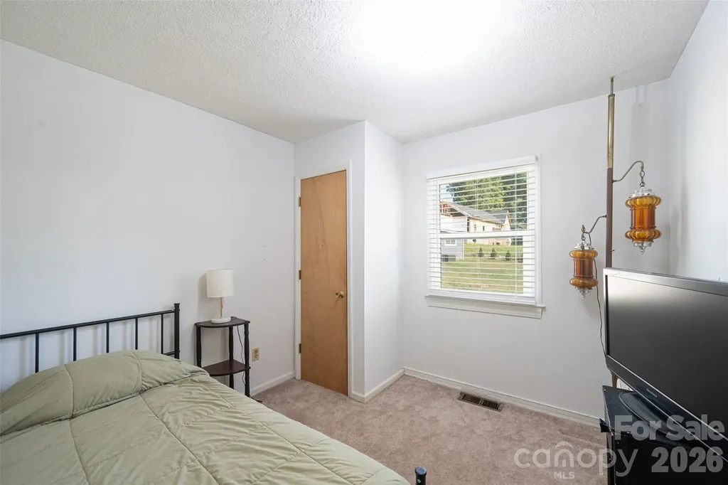 1928 Marigold Lane Hudson NC 28638