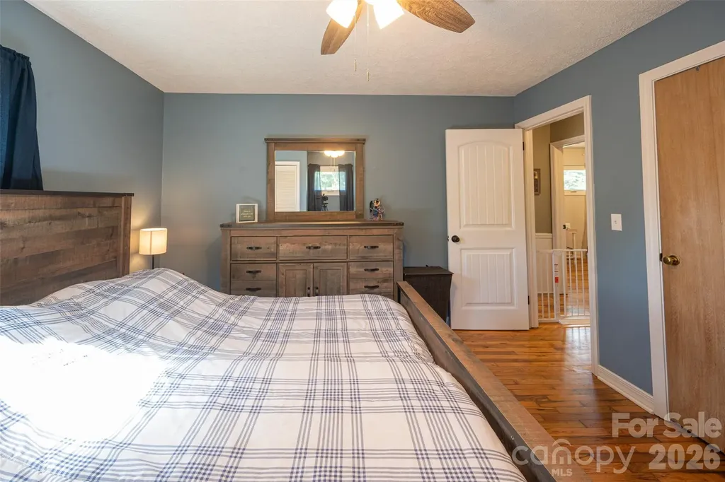 1928 Marigold Lane Hudson NC 28638