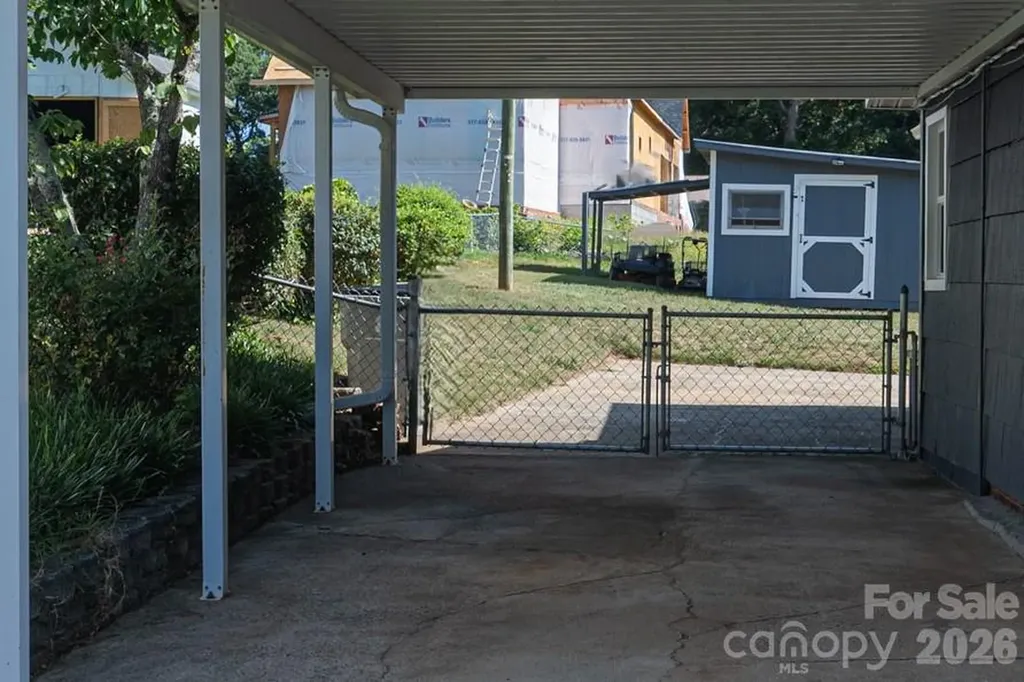 1928 Marigold Lane Hudson NC 28638