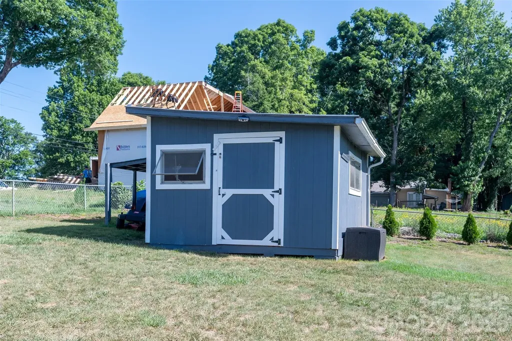 1928 Marigold Lane Hudson NC 28638