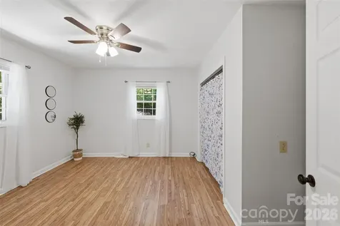 1320 Tom Fox Street Morganton NC 28655