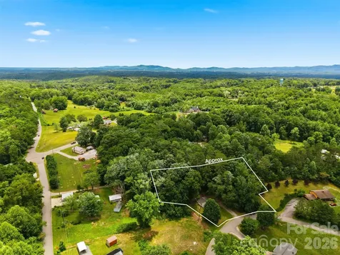 1320 Tom Fox Street Morganton NC 28655