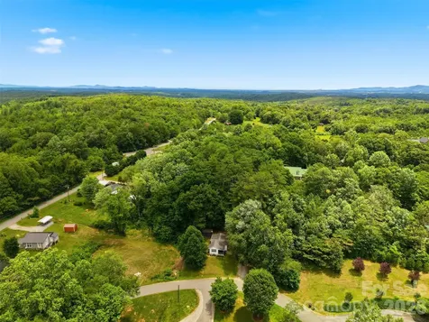 1320 Tom Fox Street Morganton NC 28655