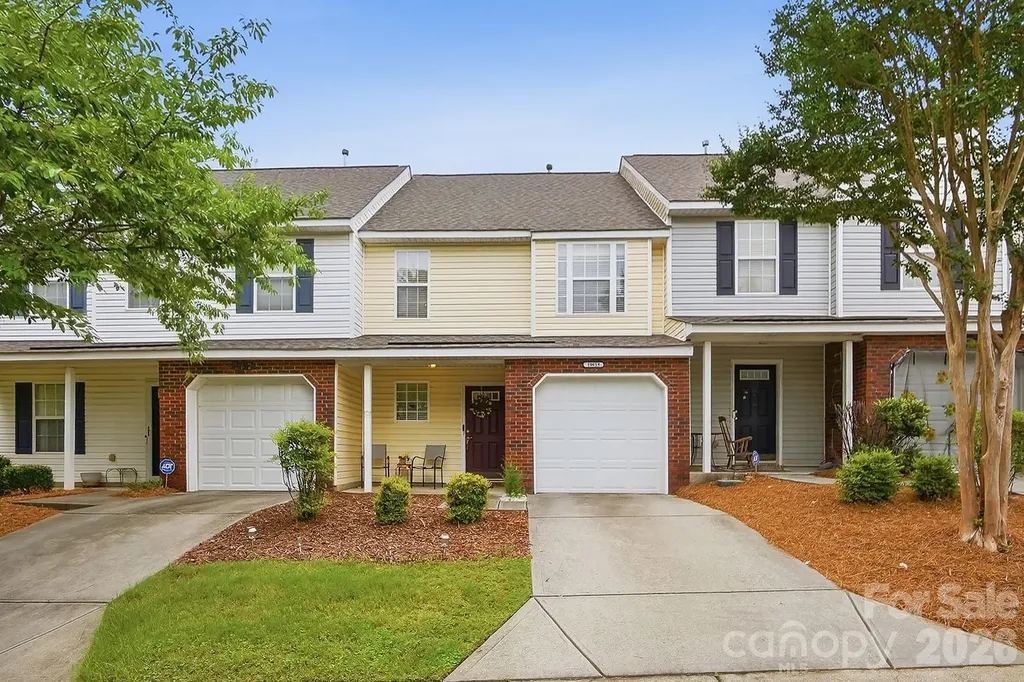 10618 Pointed Leaf Court Charlotte NC 28213