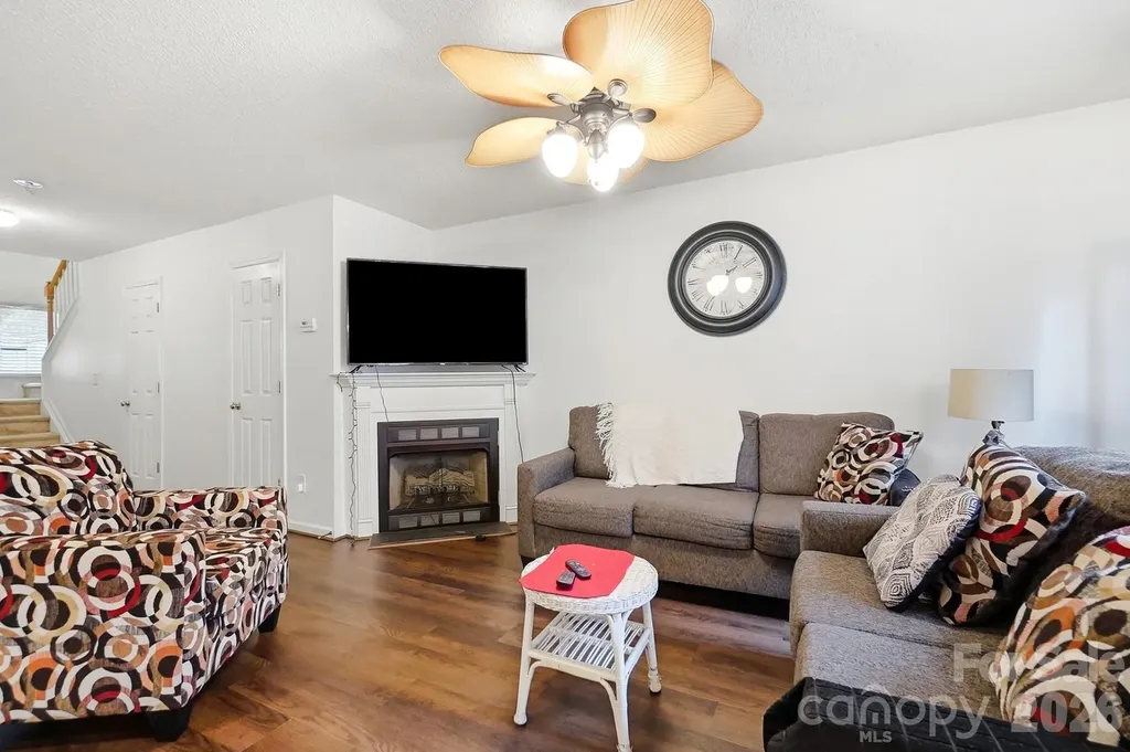 10618 Pointed Leaf Court Charlotte NC 28213