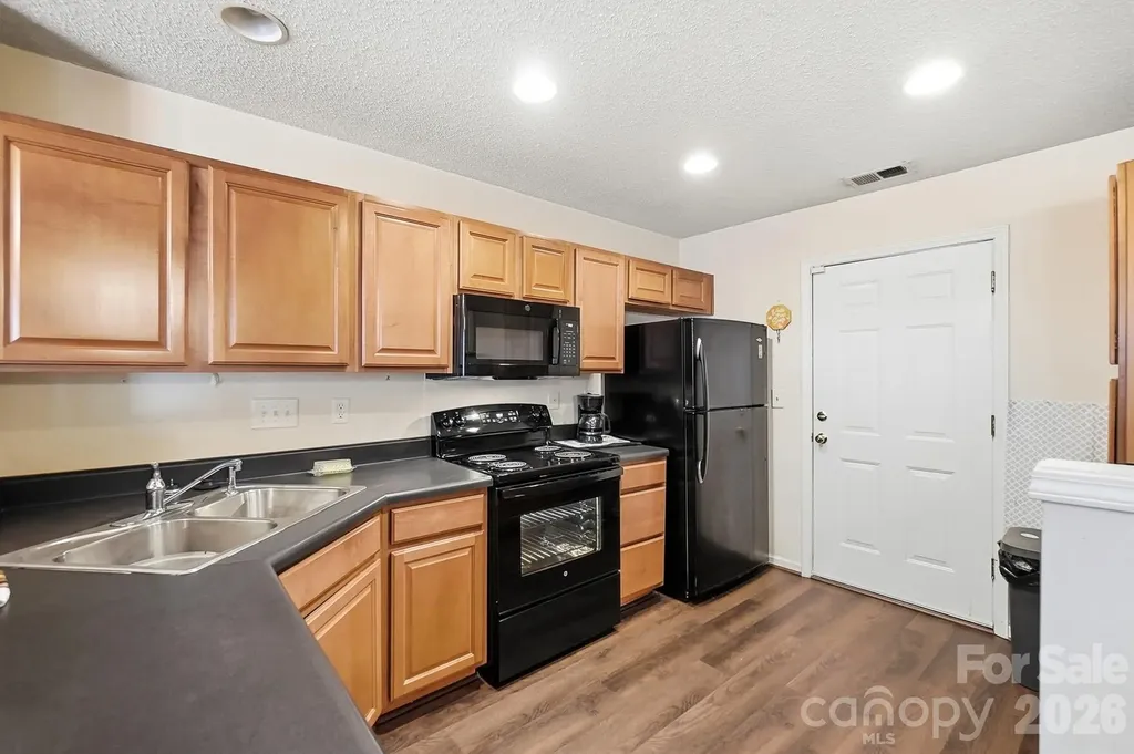 10618 Pointed Leaf Court Charlotte NC 28213