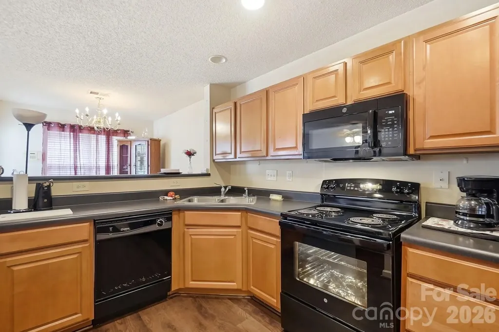 10618 Pointed Leaf Court Charlotte NC 28213