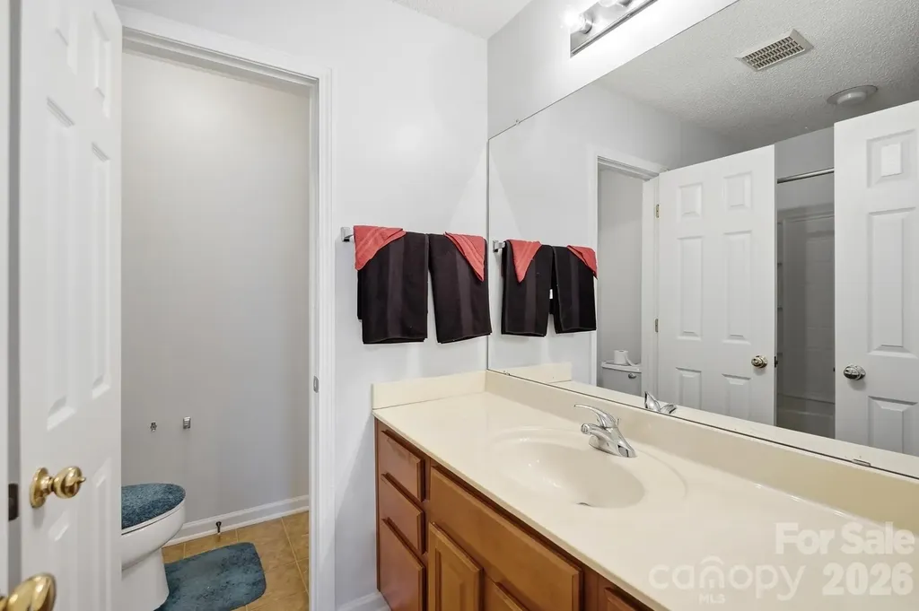 10618 Pointed Leaf Court Charlotte NC 28213