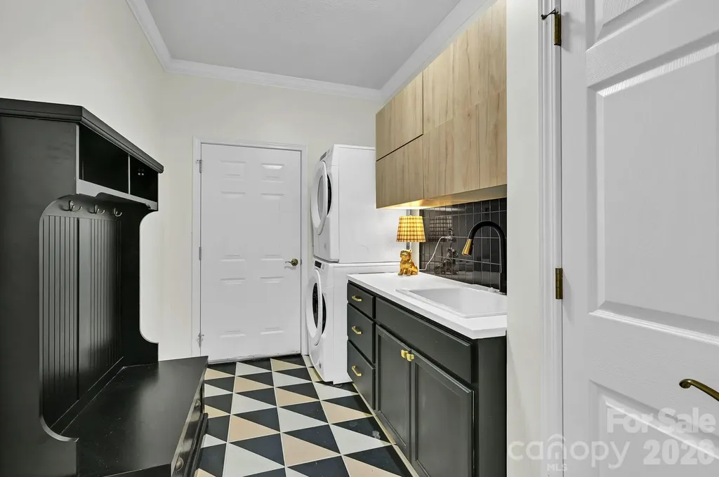 77 Carriage West Drive Hendersonville NC 28791