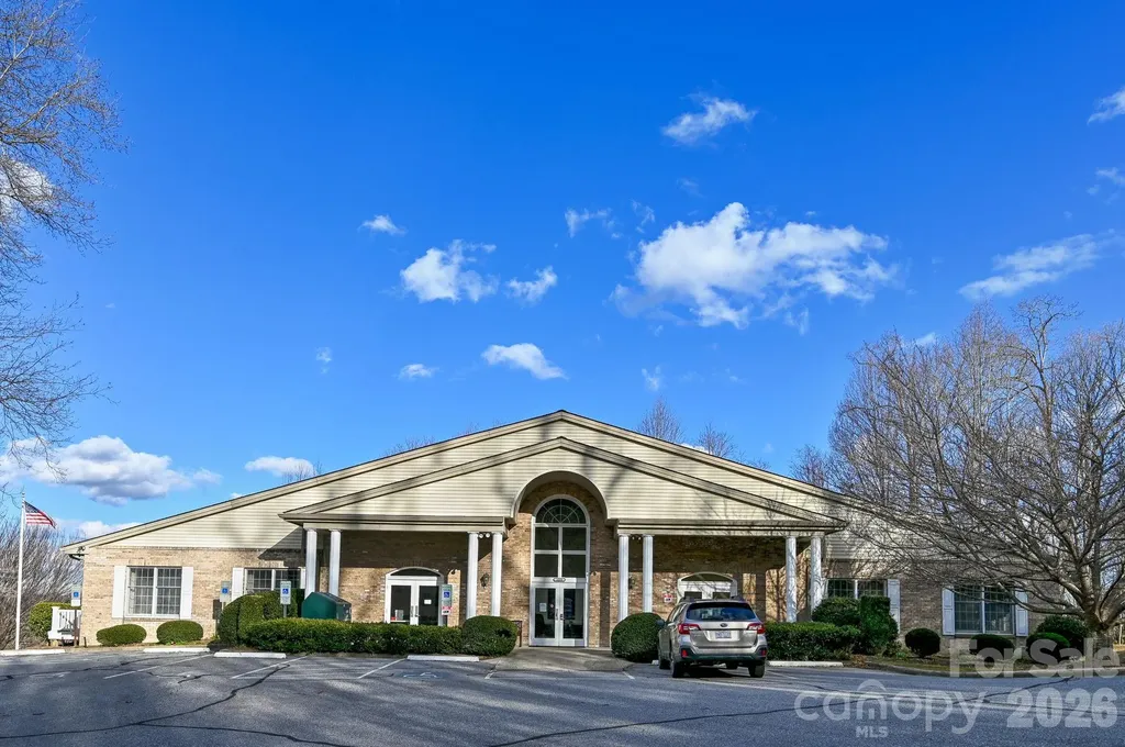 77 Carriage West Drive Hendersonville NC 28791