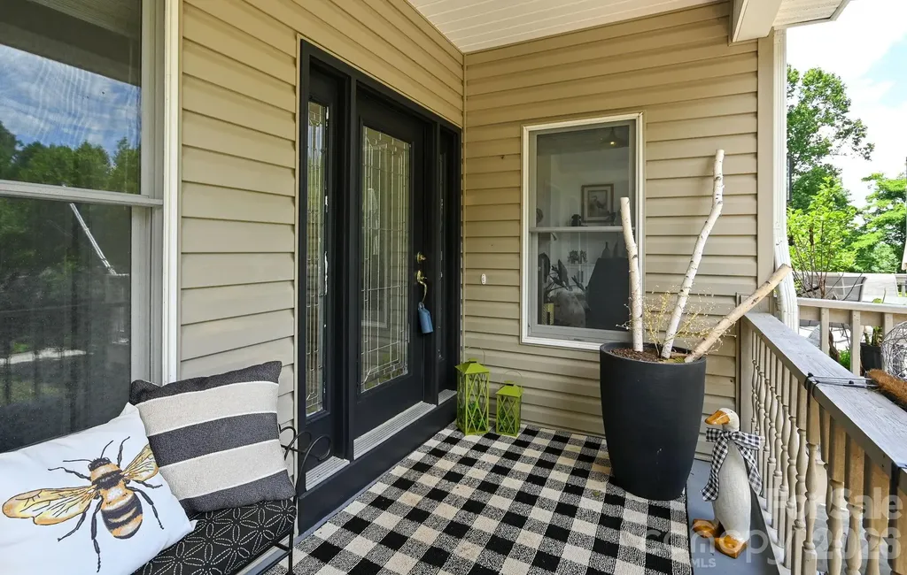 77 Carriage West Drive Hendersonville NC 28791