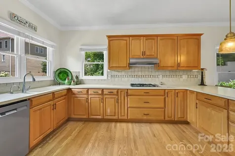 77 Carriage West Drive Hendersonville NC 28791