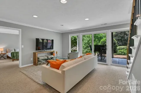 77 Carriage West Drive Hendersonville NC 28791