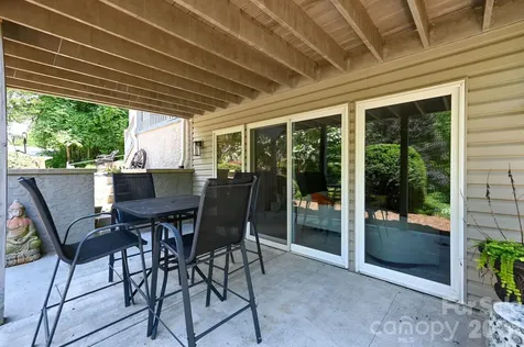 77 Carriage West Drive Hendersonville NC 28791