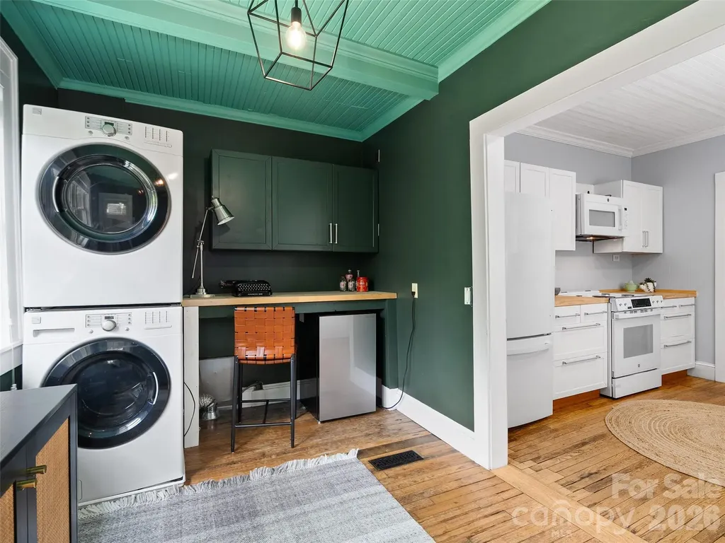 61 Walton Street Asheville NC 28801