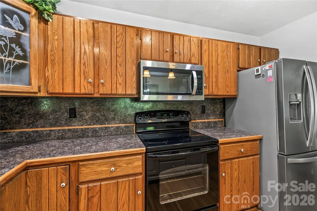6 Kendra Road Hendersonville NC 28792