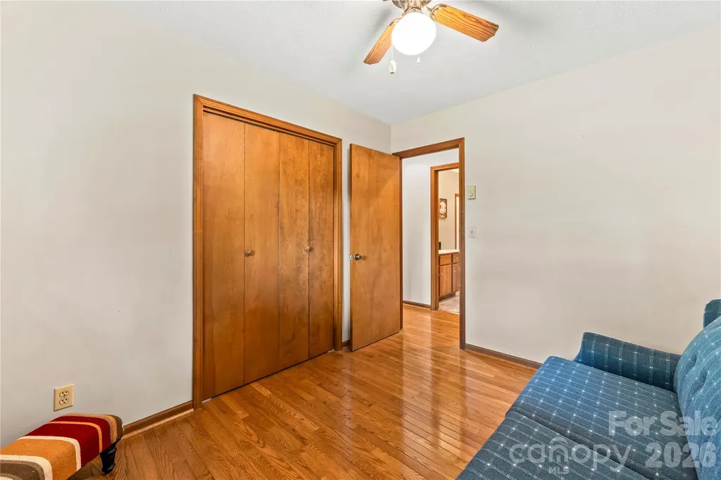 6 Kendra Road Hendersonville NC 28792