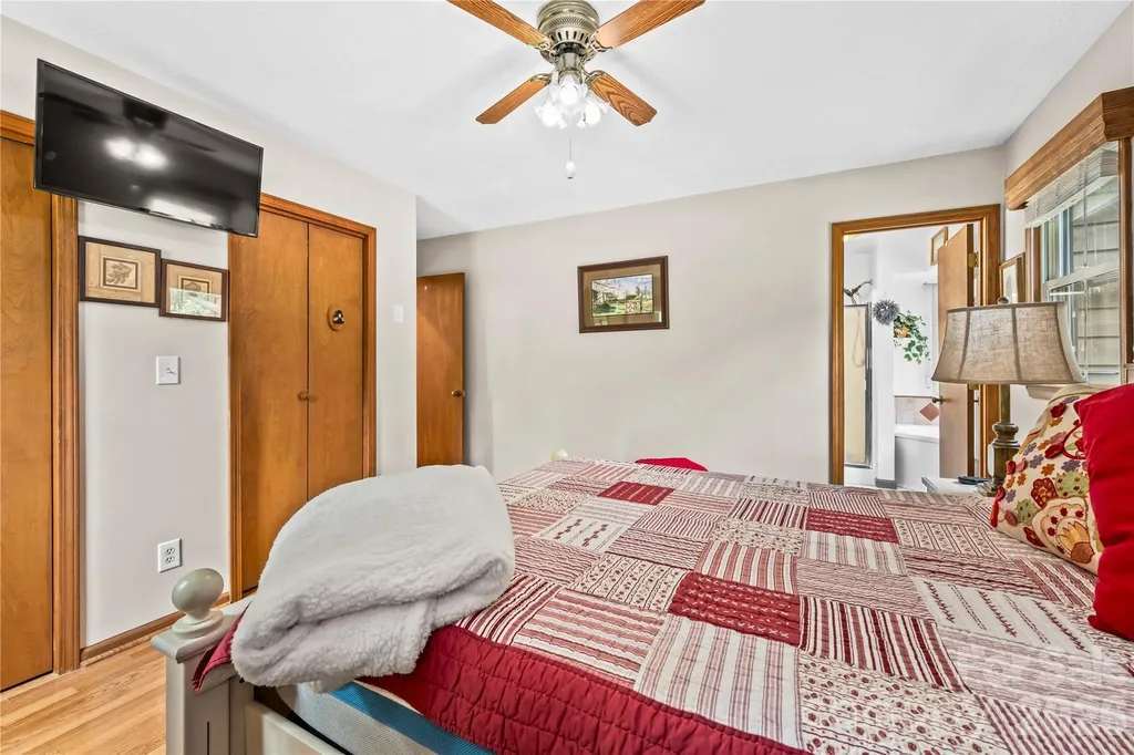 6 Kendra Road Hendersonville NC 28792