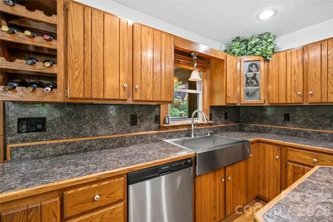 6 Kendra Road Hendersonville NC 28792