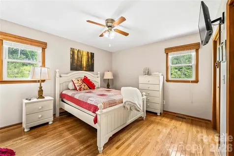 6 Kendra Road Hendersonville NC 28792
