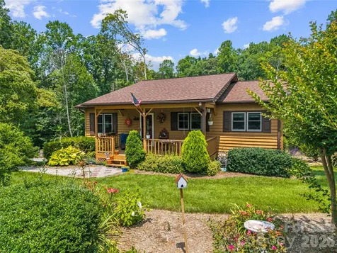 6 Kendra Road Hendersonville NC 28792