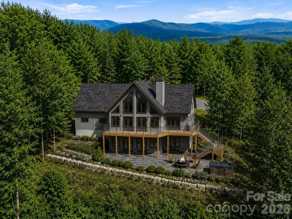 1288 Johns Ridge Parkway Lenoir NC 28645