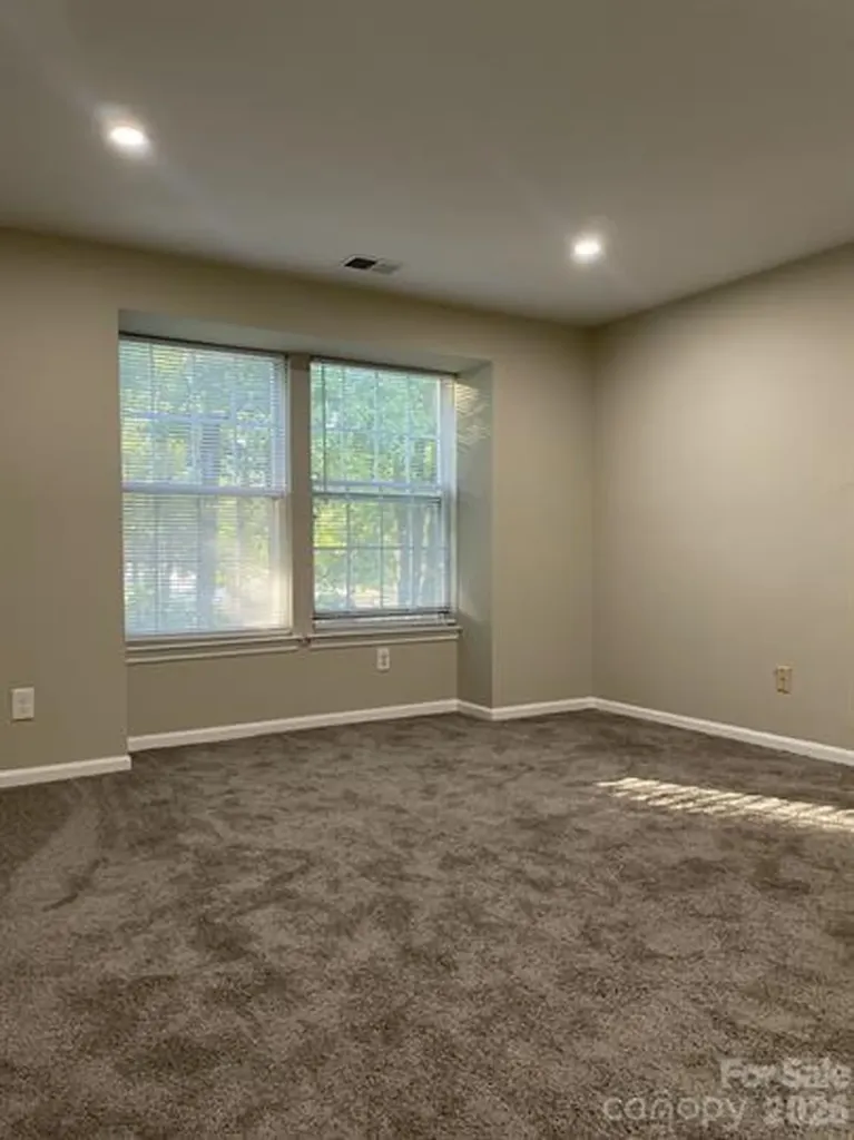 1641 Arlyn Circle Charlotte NC 28213